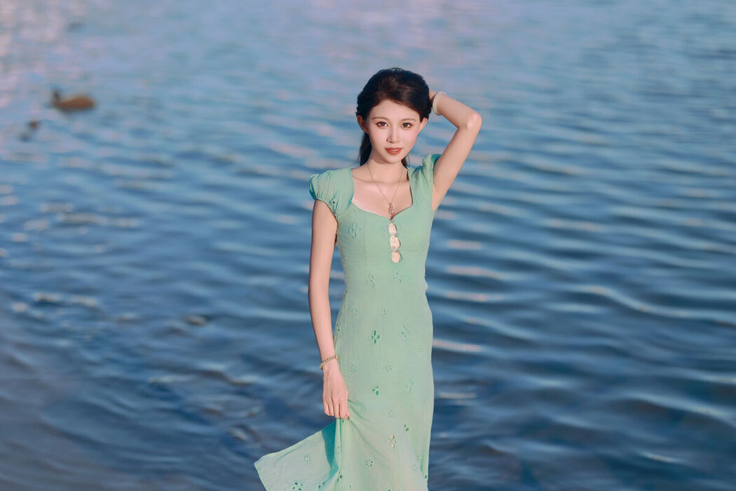 YiTuYu艺图语 Vol.7492 Liu Liu