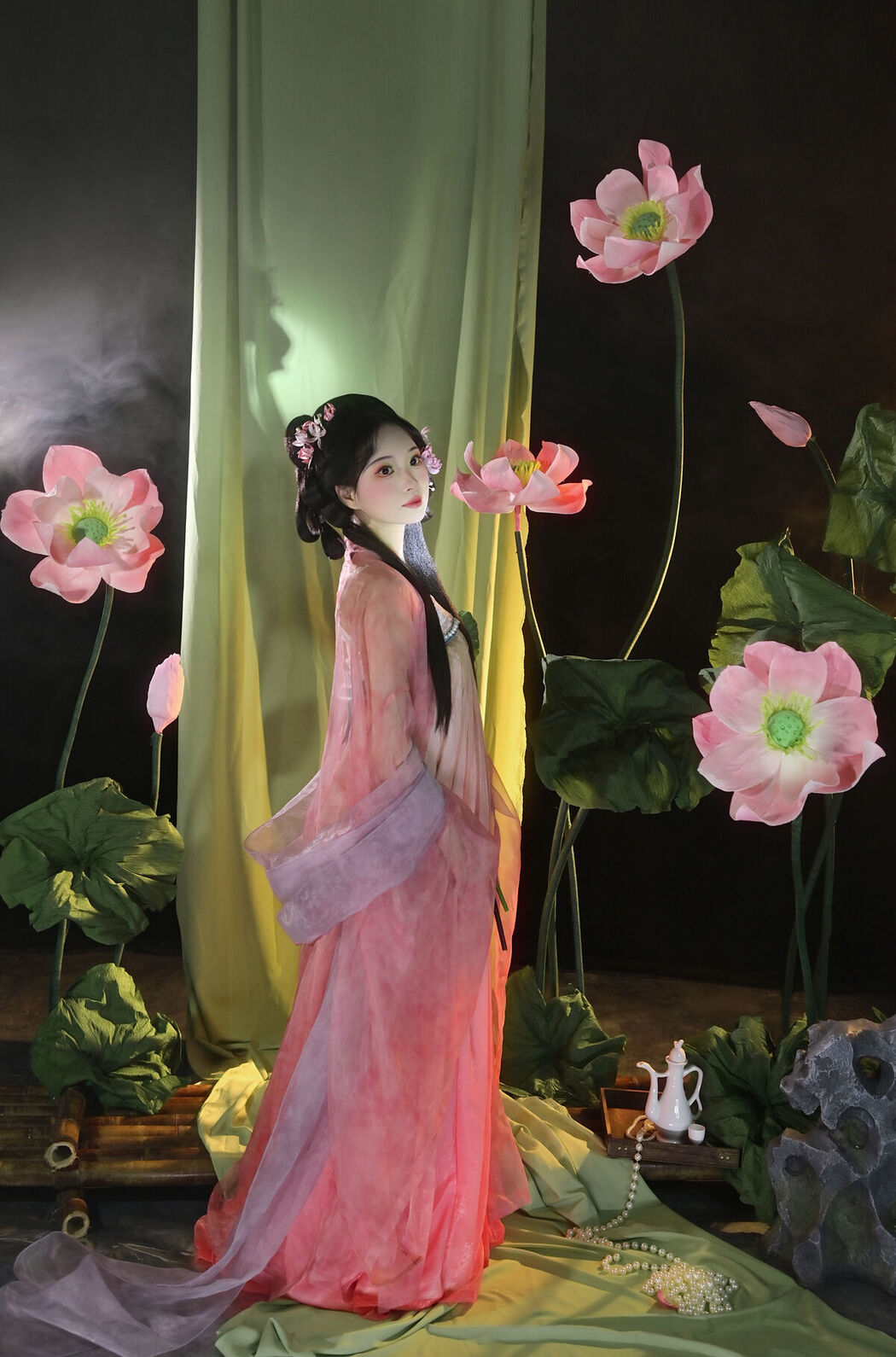 YiTuYu艺图语 Vol.7355 Nashi Tu Shiro