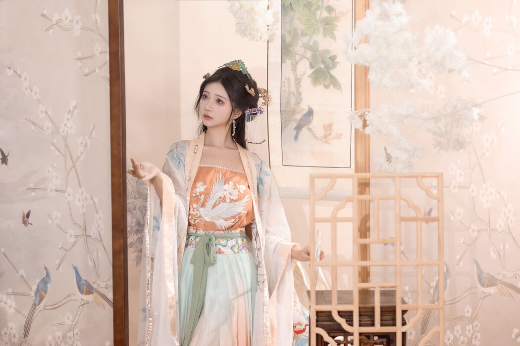 YiTuYu艺图语 Vol.7470 Qi Luo Sheng De Xiao Su Su