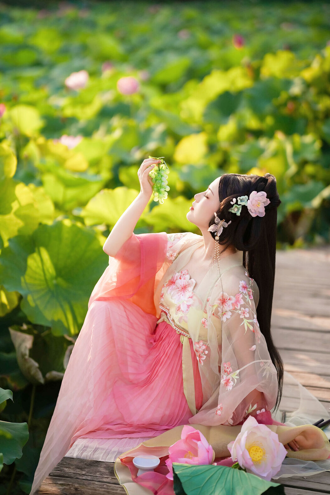 YiTuYu艺图语 Vol.7409 Yu Xiao Li Lili