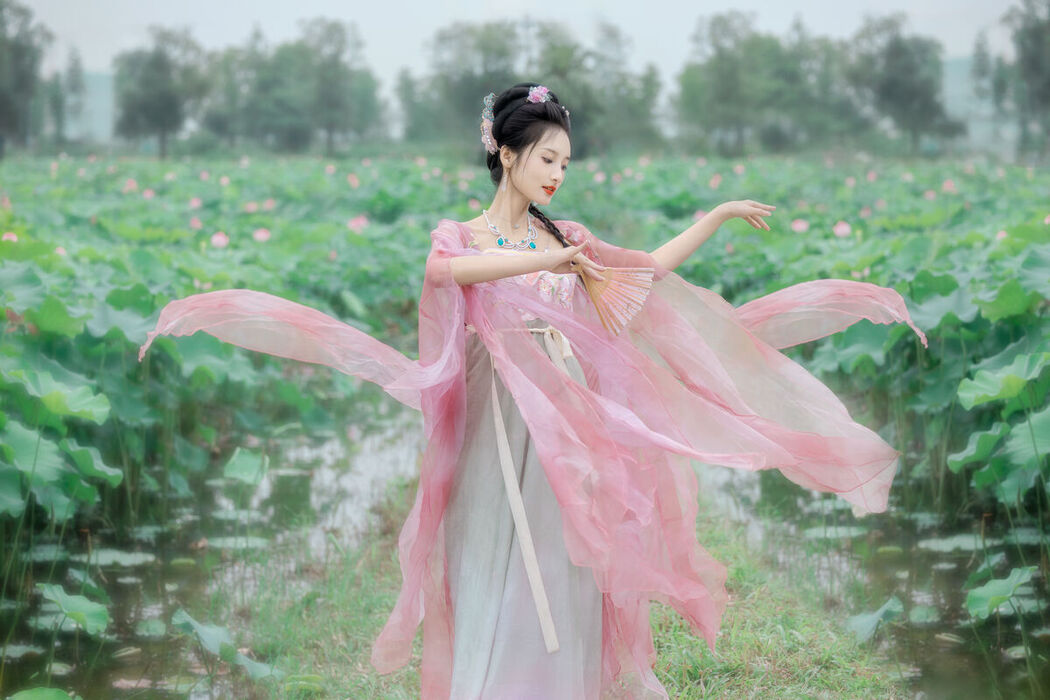 YiTuYu艺图语 Vol.7351 Elsa