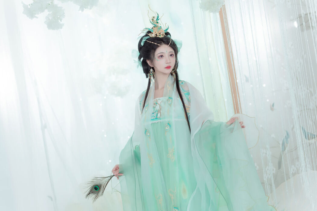 YiTuYu艺图语 Vol.7451 Qi Luo Sheng De Xiao Su Su