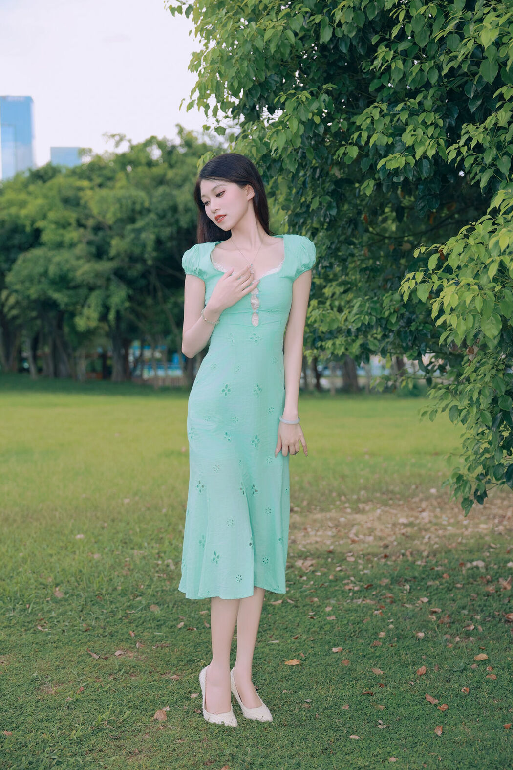 YiTuYu艺图语 Vol.7492 Liu Liu