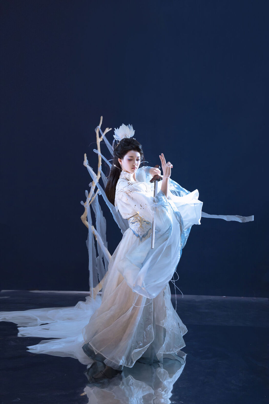 YiTuYu艺图语 Vol.7417 Leng Ku Wang Ye
