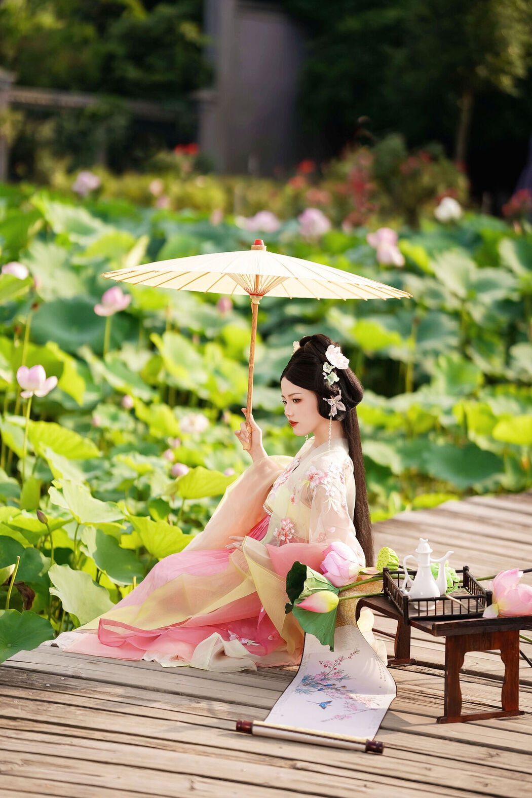 YiTuYu艺图语 Vol.7409 Yu Xiao Li Lili