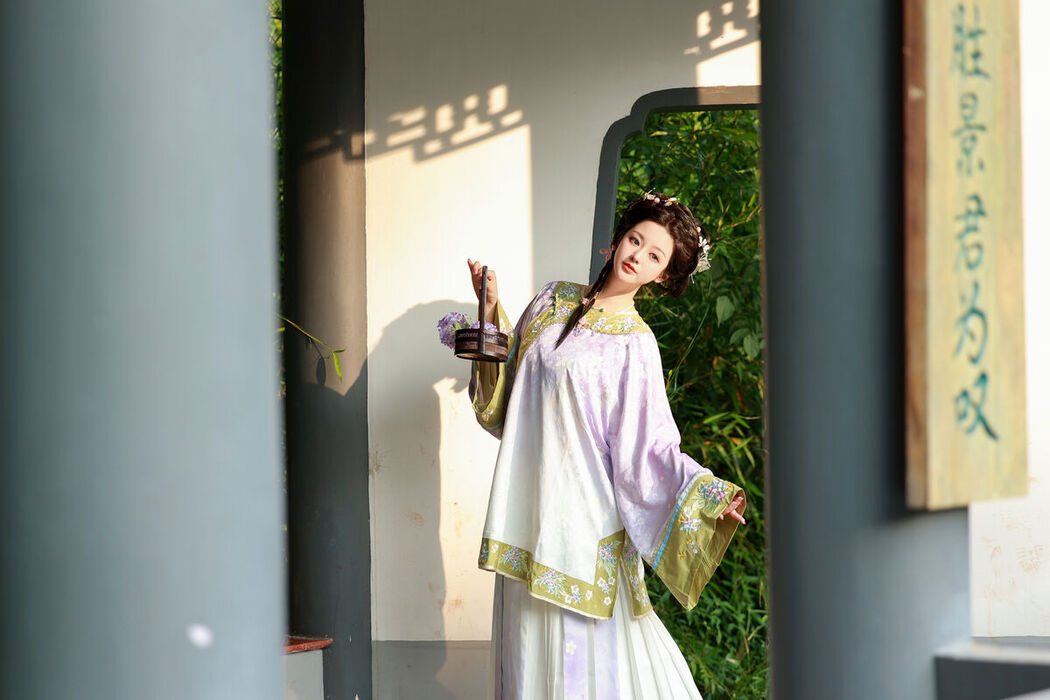 YiTuYu艺图语 Vol.7391 Bu Ke Ai De He He Miao