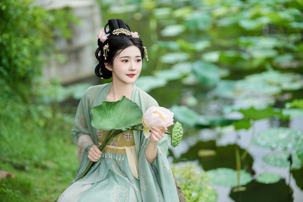 YiTuYu艺图语 Vol.7529 Dan Gao De Dan Dan