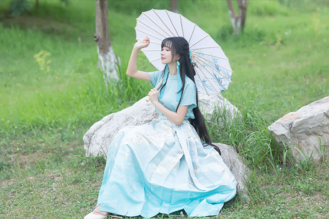 YiTuYu艺图语 Vol.7406 Qi Luo Sheng De Xiao Su Su