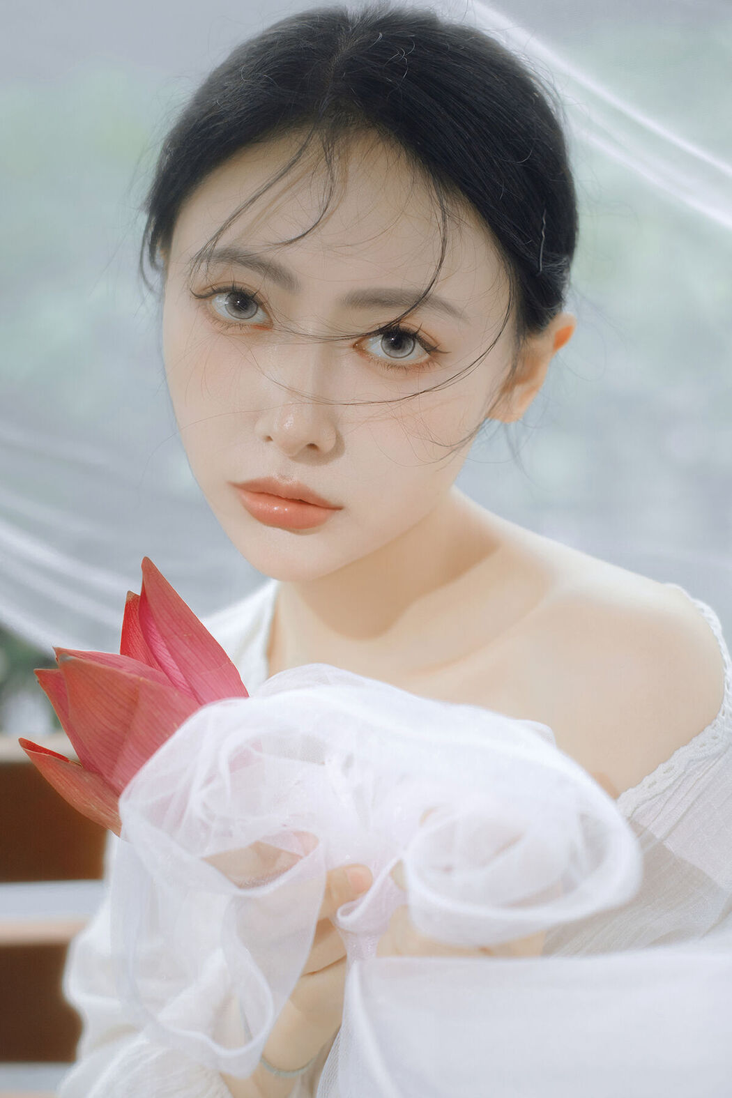 YiTuYu艺图语 Vol.7491 Shi Ang Yang Ya Cover Photo