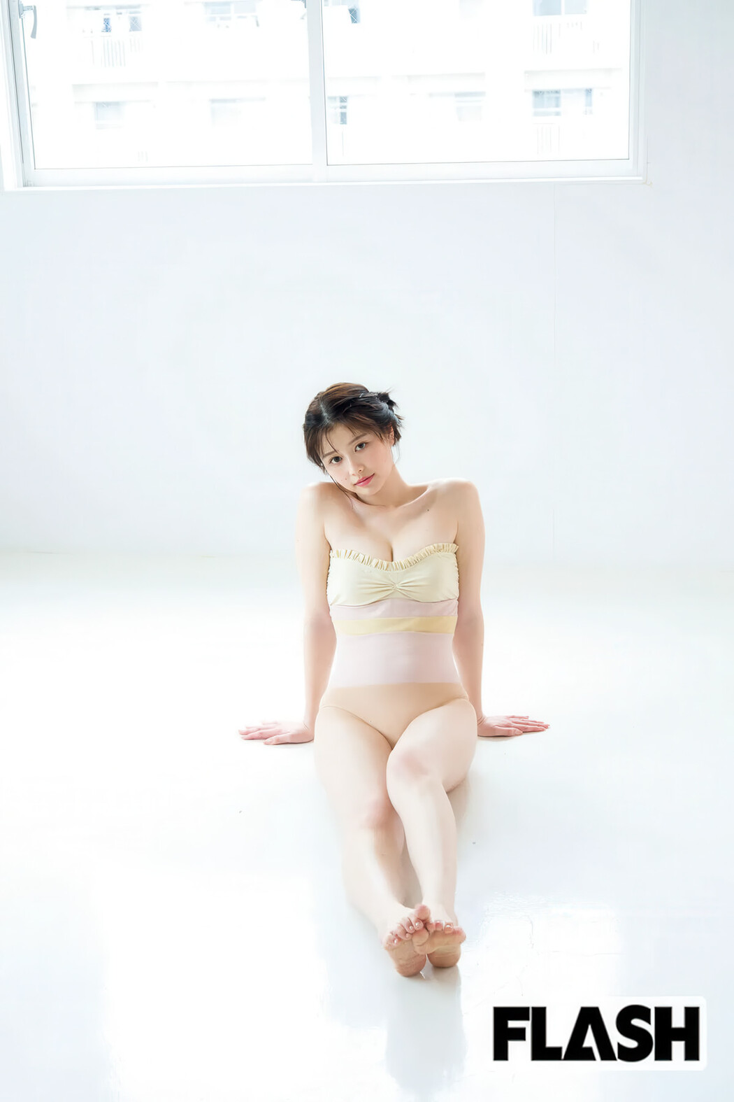 Yuzuha Saeki 冴木柚葉, FLASH 2025.06.17 (フラッシュ 2025年6月17日号)