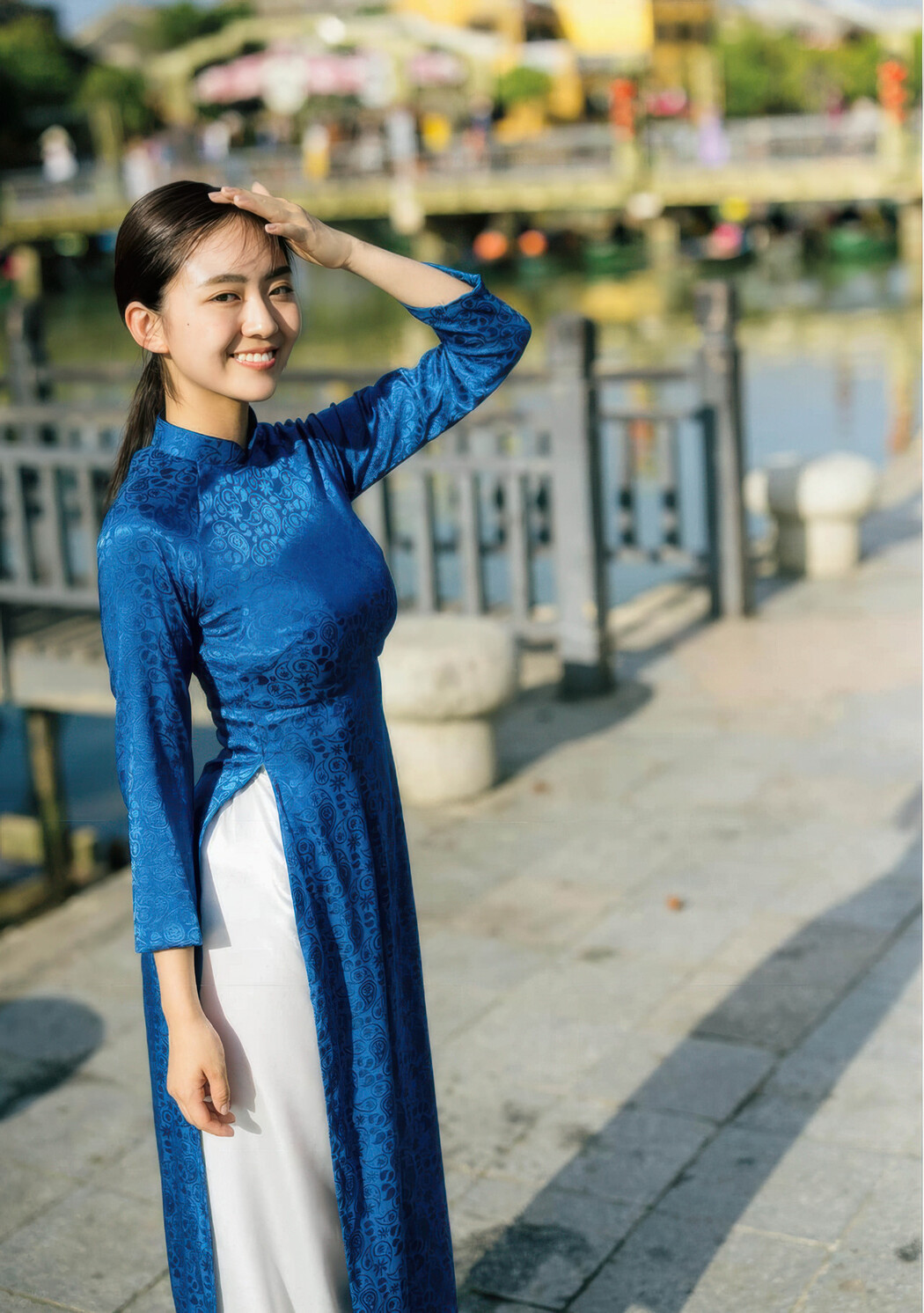 Runa Toyoda 豊田ルナ, 写真集 『Good to see Moon』 Set.01 Cover Photo