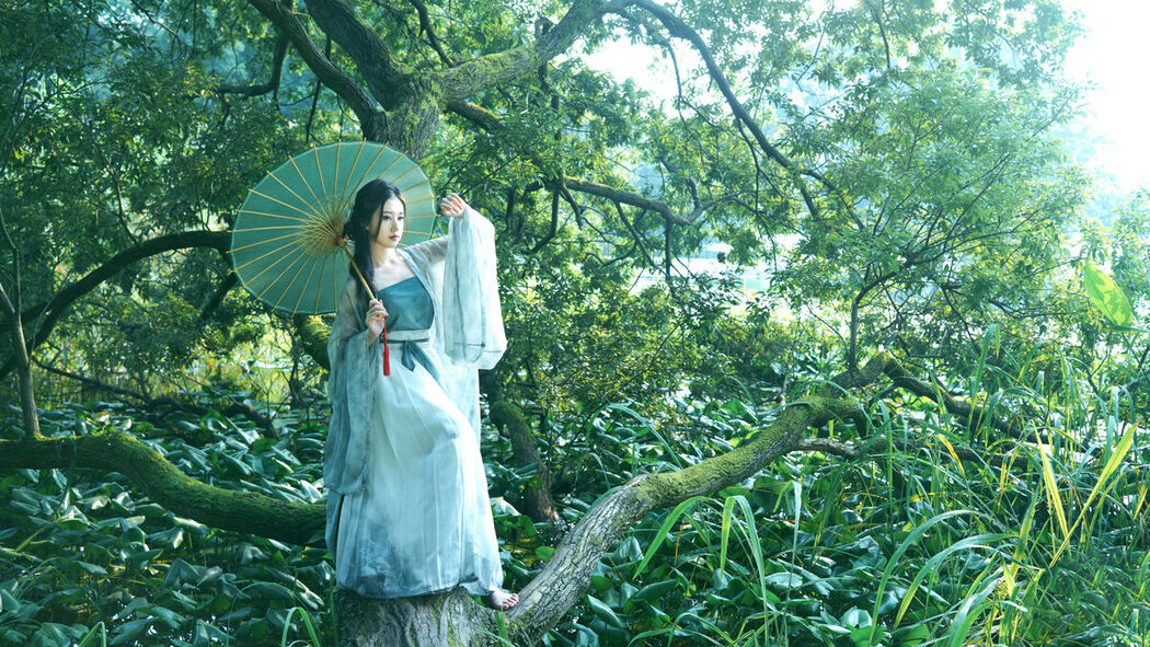 YiTuYu艺图语 Vol.7533 Zang Yi Tong