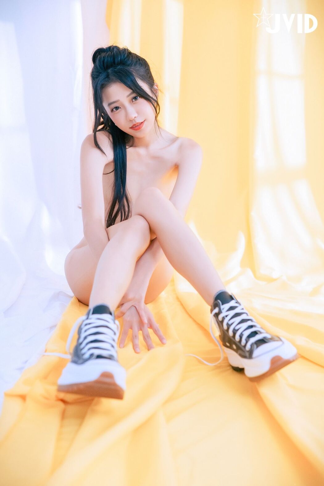 JVID Yan Yan 妍妍 Angel &#8211; 網拍模特兒の淺規則－妍妍 遭射淫師脅迫脫衣強拍裸照 配合度太高反而引起射淫師邪念 Part01 (62P &#8211; 1V)
