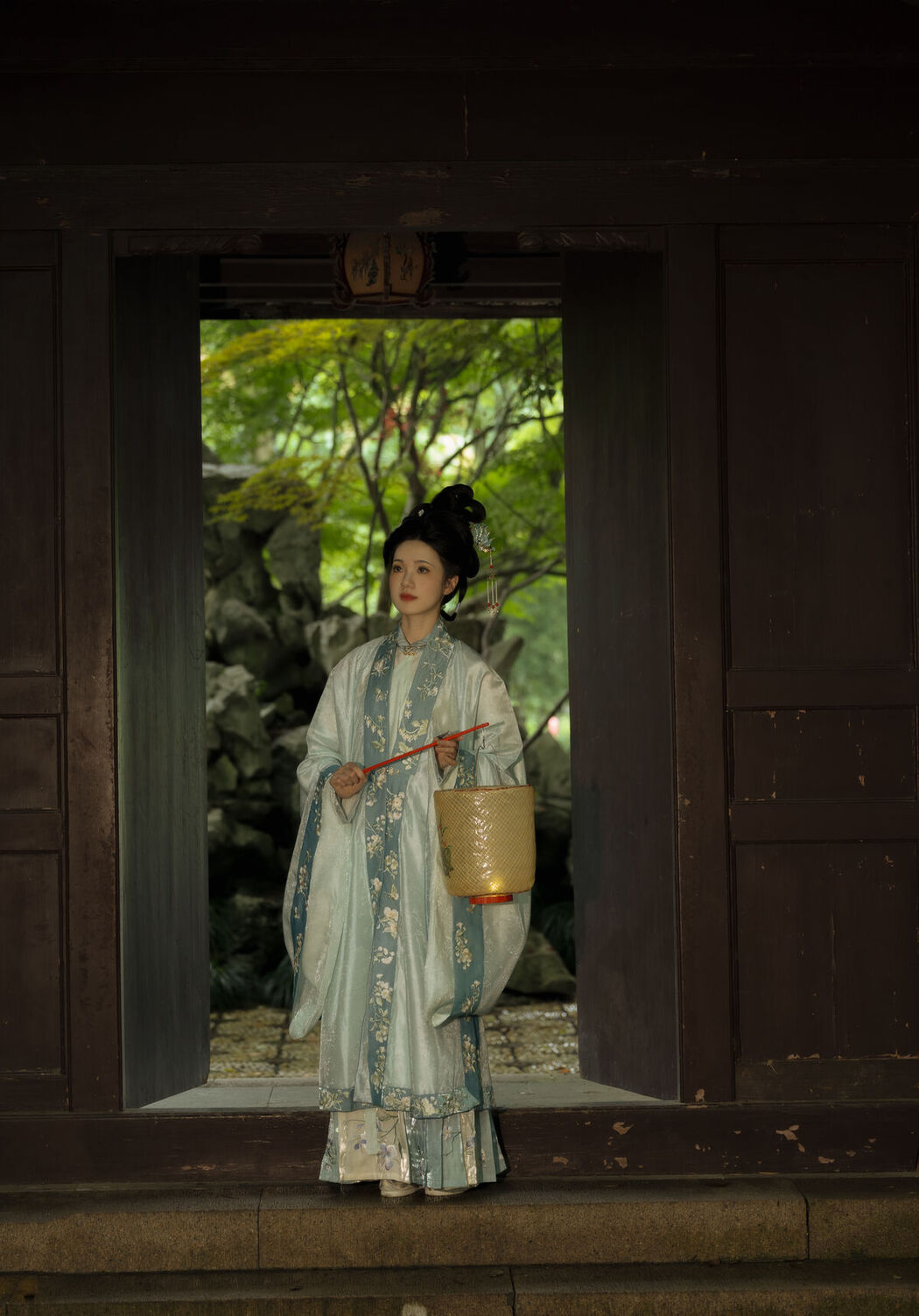 YiTuYu艺图语 Vol.7551 Yu Qing
