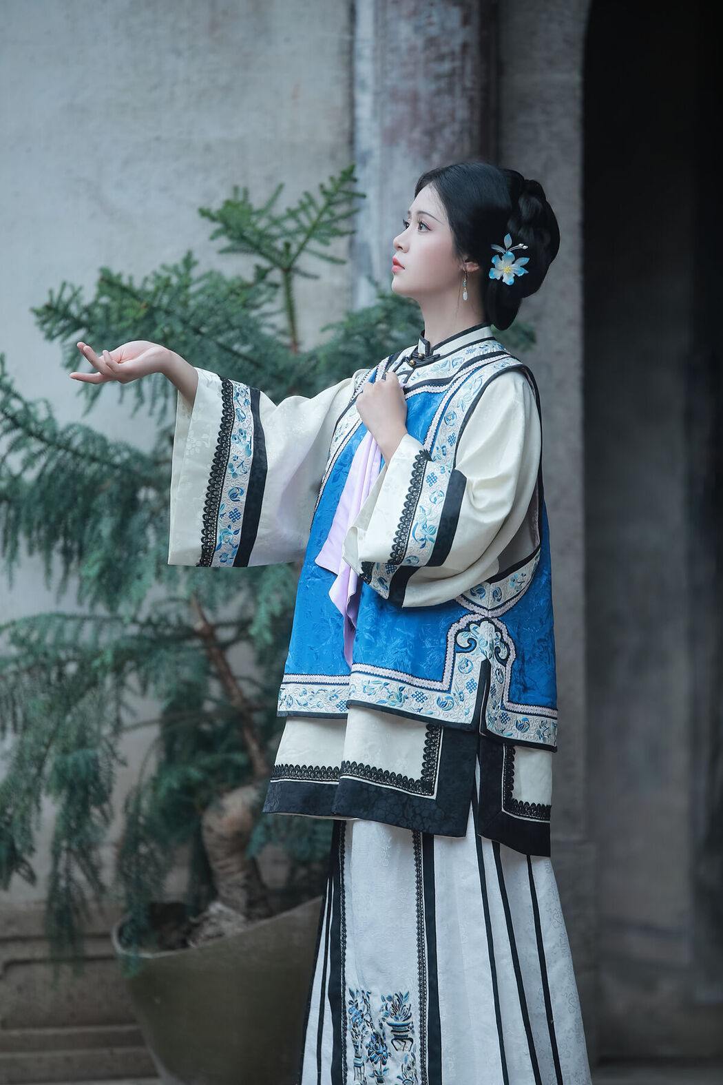 YiTuYu艺图语 Vol.7548 He Xiang Gu