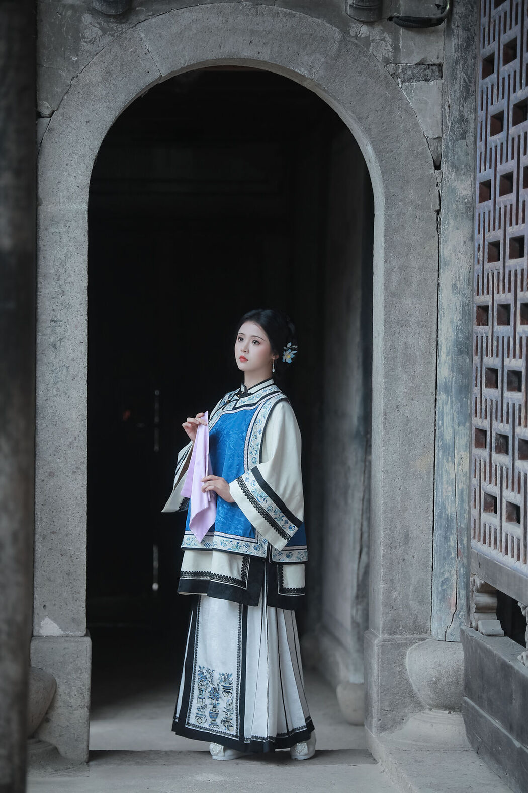 YiTuYu艺图语 Vol.7548 He Xiang Gu