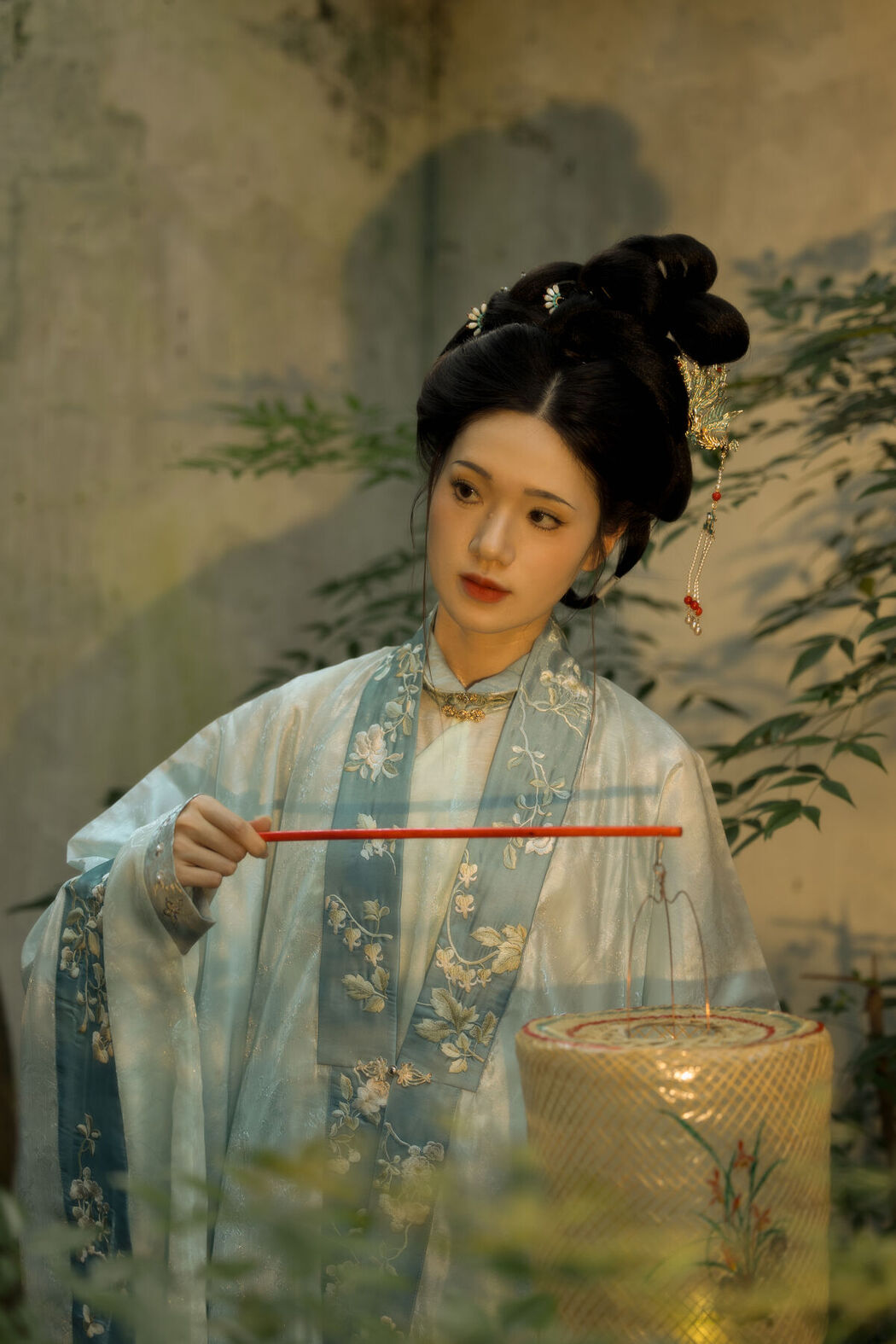 YiTuYu艺图语 Vol.7551 Yu Qing
