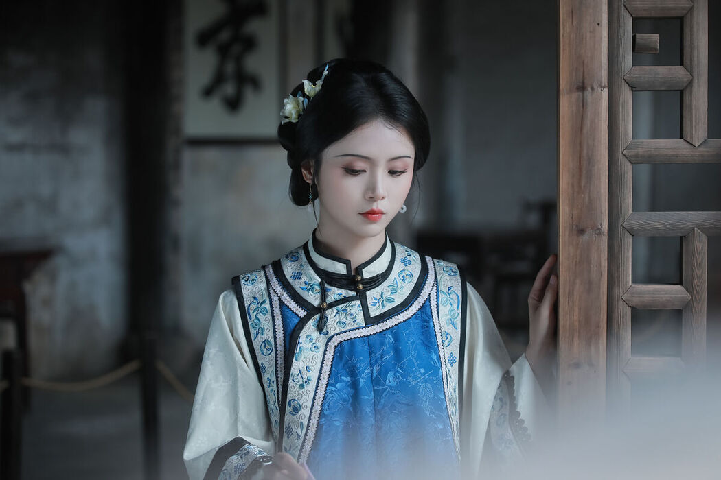 YiTuYu艺图语 Vol.7548 He Xiang Gu