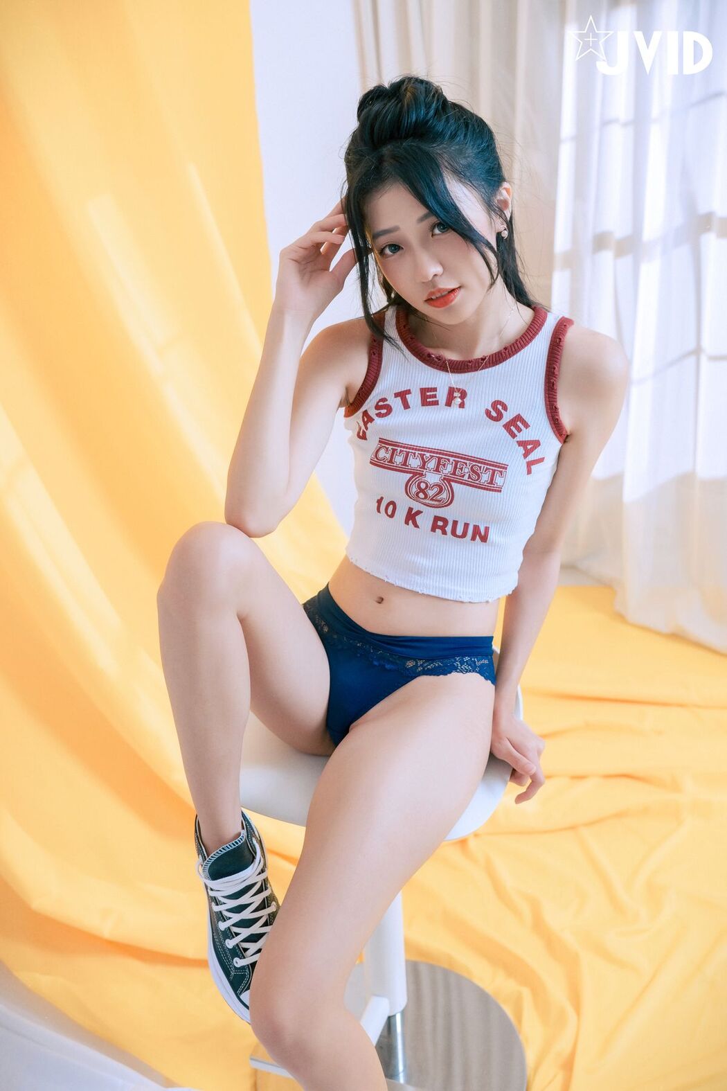 JVID Yan Yan 妍妍 Angel &#8211; 網拍模特兒の淺規則－妍妍 遭射淫師脅迫脫衣強拍裸照 配合度太高反而引起射淫師邪念 Part01 (62P &#8211; 1V)