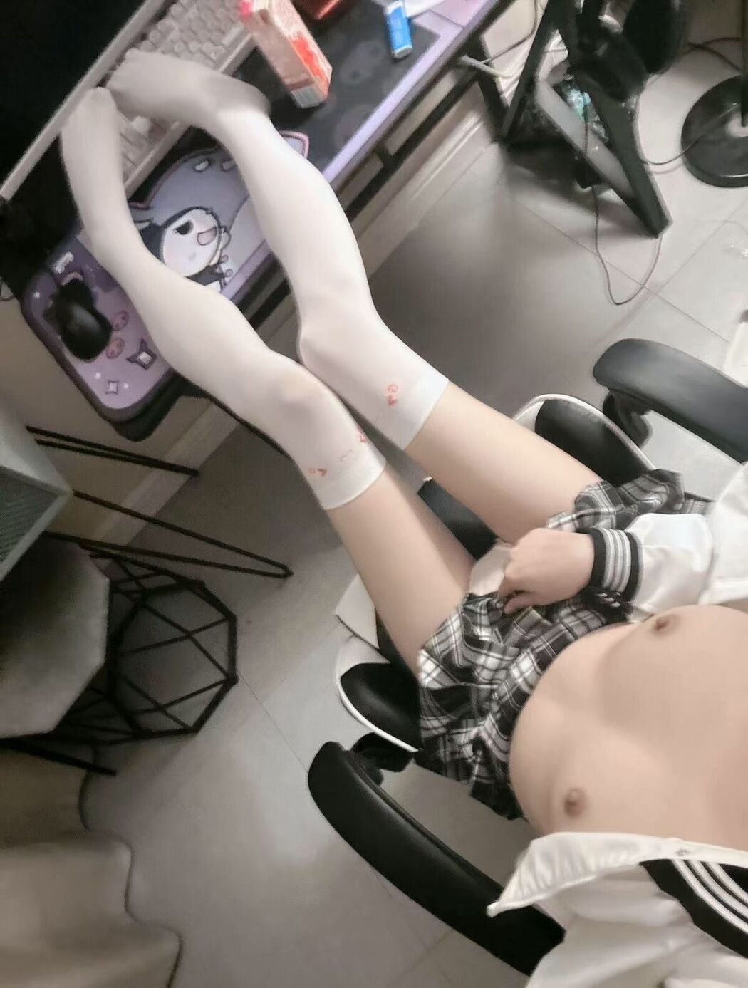 Coser@jasmine甜酱 – 超嫩福利姬少女 爆浆勾人小妖精 Part02 (46P)