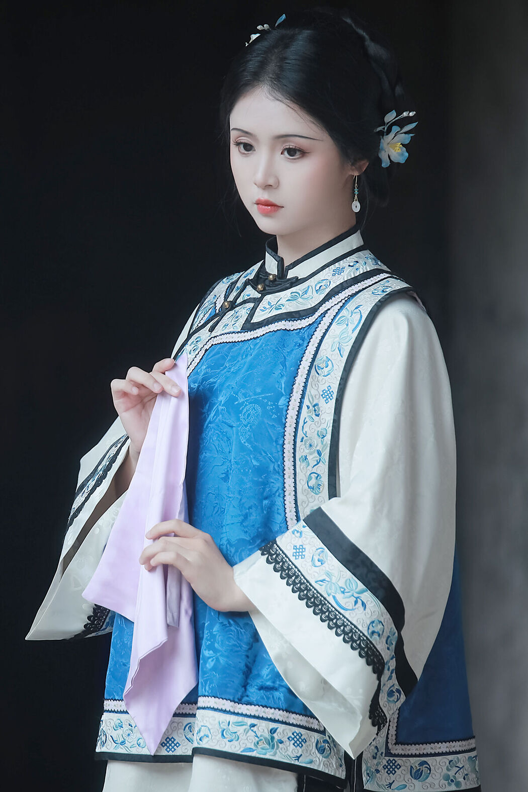 YiTuYu艺图语 Vol.7548 He Xiang Gu Cover Photo