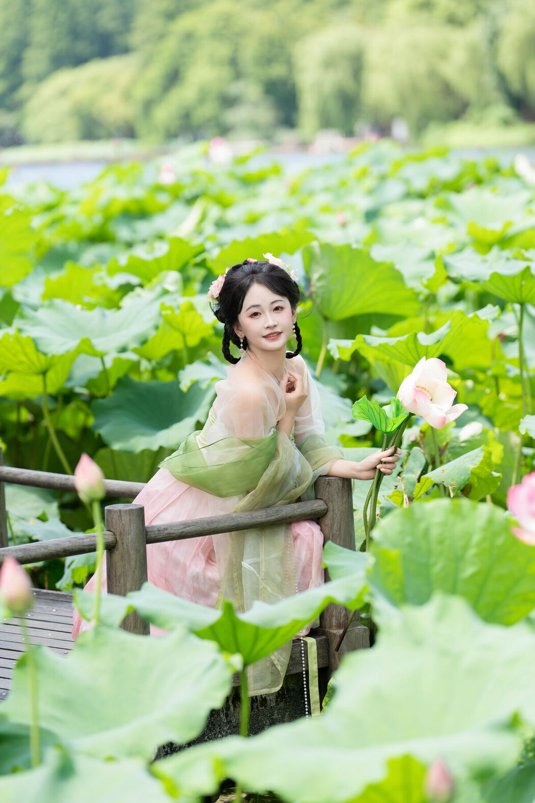 YiTuYu艺图语 Vol.7550 Jiao Yi Zhi Sui Sui