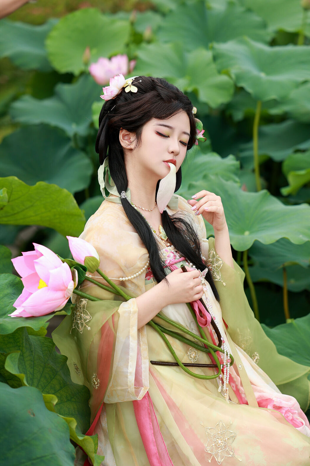 YiTuYu艺图语 Vol.7542 Bu Ke Ai De He He Miao