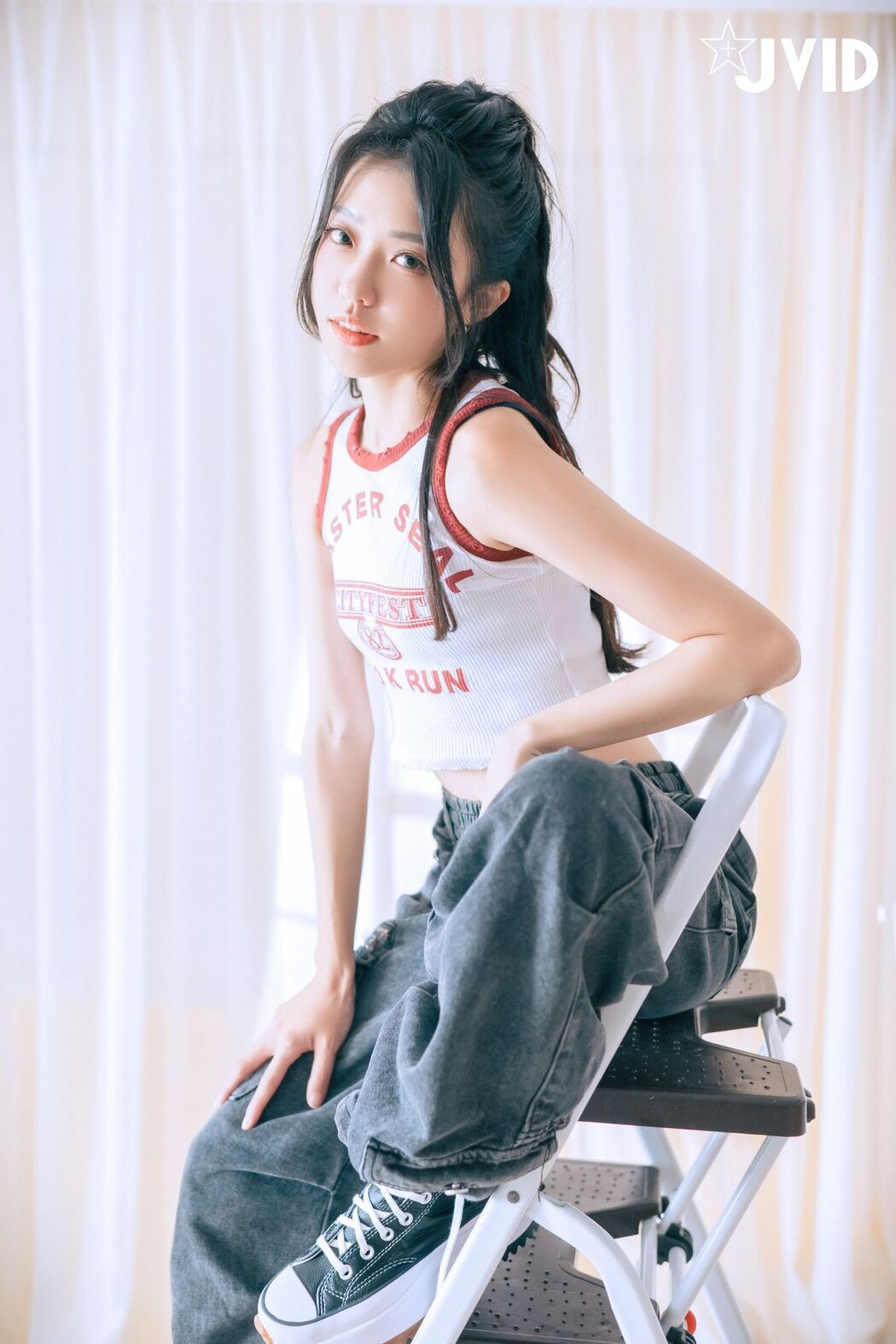 JVID Yan Yan 妍妍 Angel &#8211; 網拍模特兒の淺規則－妍妍 遭射淫師脅迫脫衣強拍裸照 配合度太高反而引起射淫師邪念 Part01 (62P &#8211; 1V)