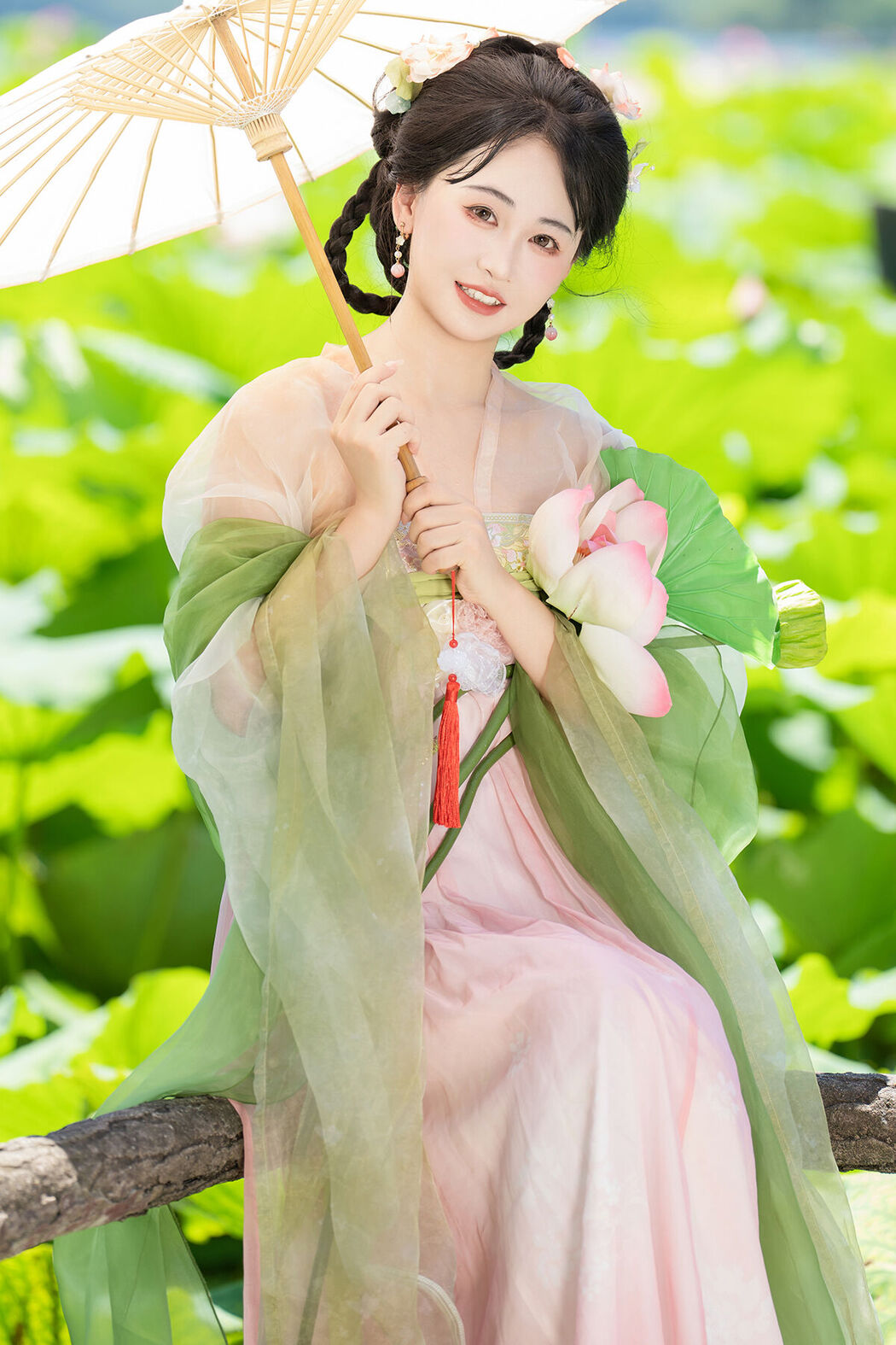 YiTuYu艺图语 Vol.7550 Jiao Yi Zhi Sui Sui Cover Photo