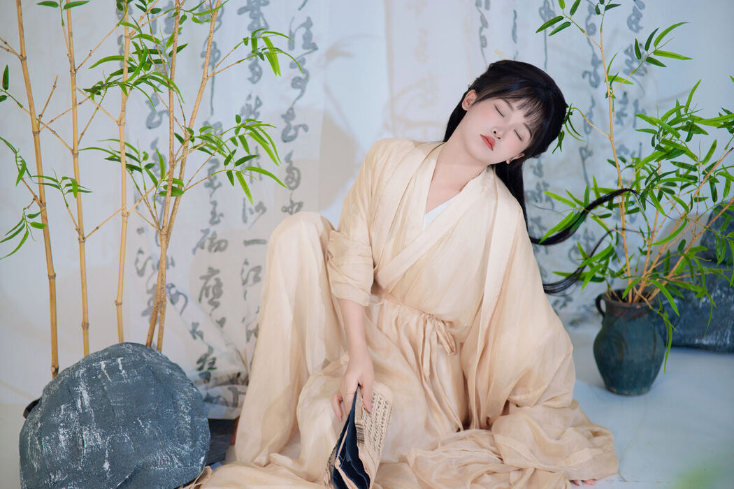YiTuYu艺图语 Vol.7534 Xiao Xiao Yu