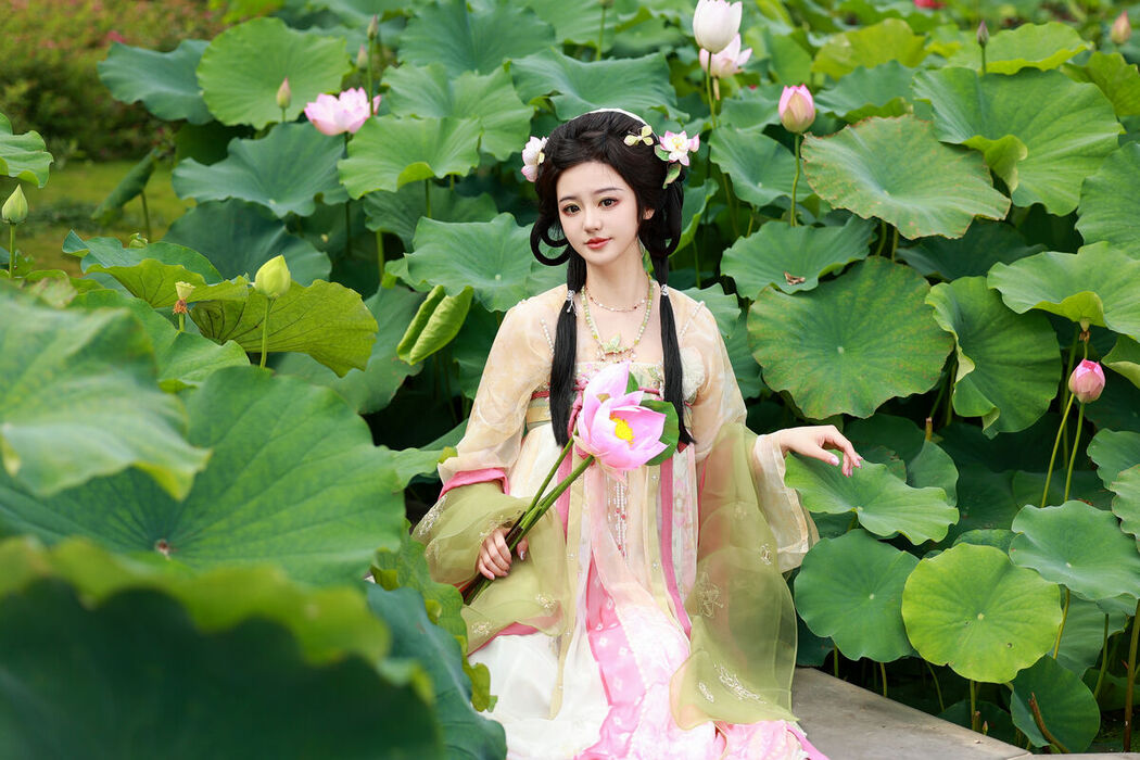 YiTuYu艺图语 Vol.7542 Bu Ke Ai De He He Miao
