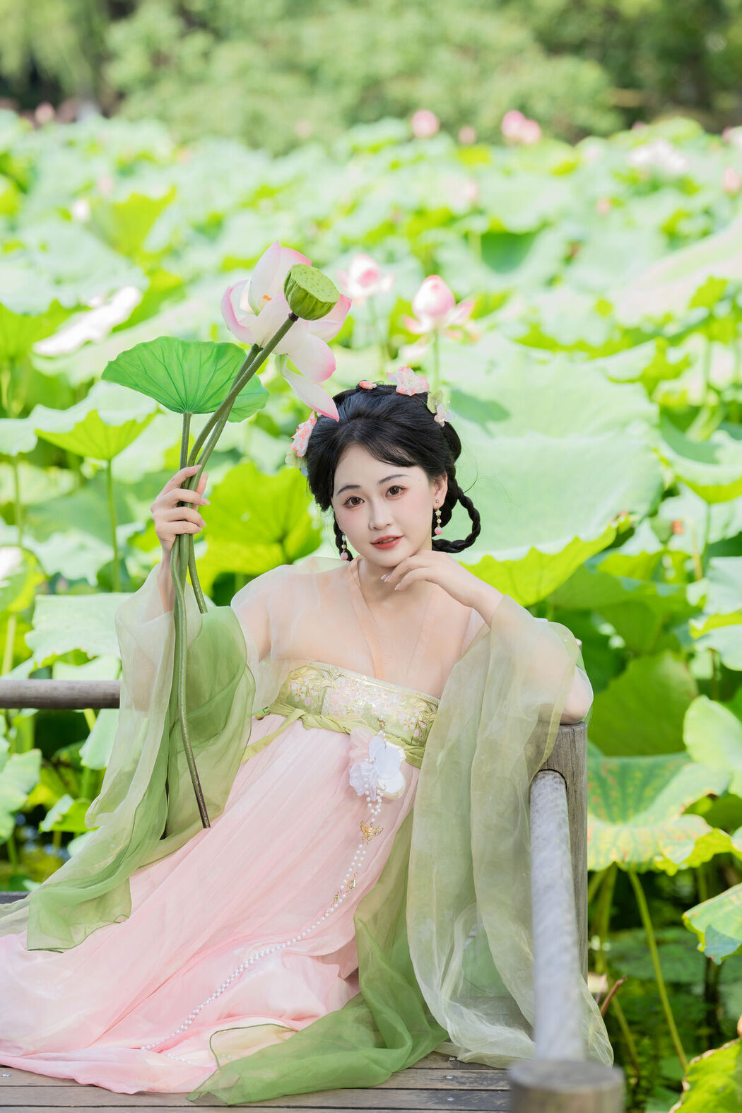 YiTuYu艺图语 Vol.7550 Jiao Yi Zhi Sui Sui