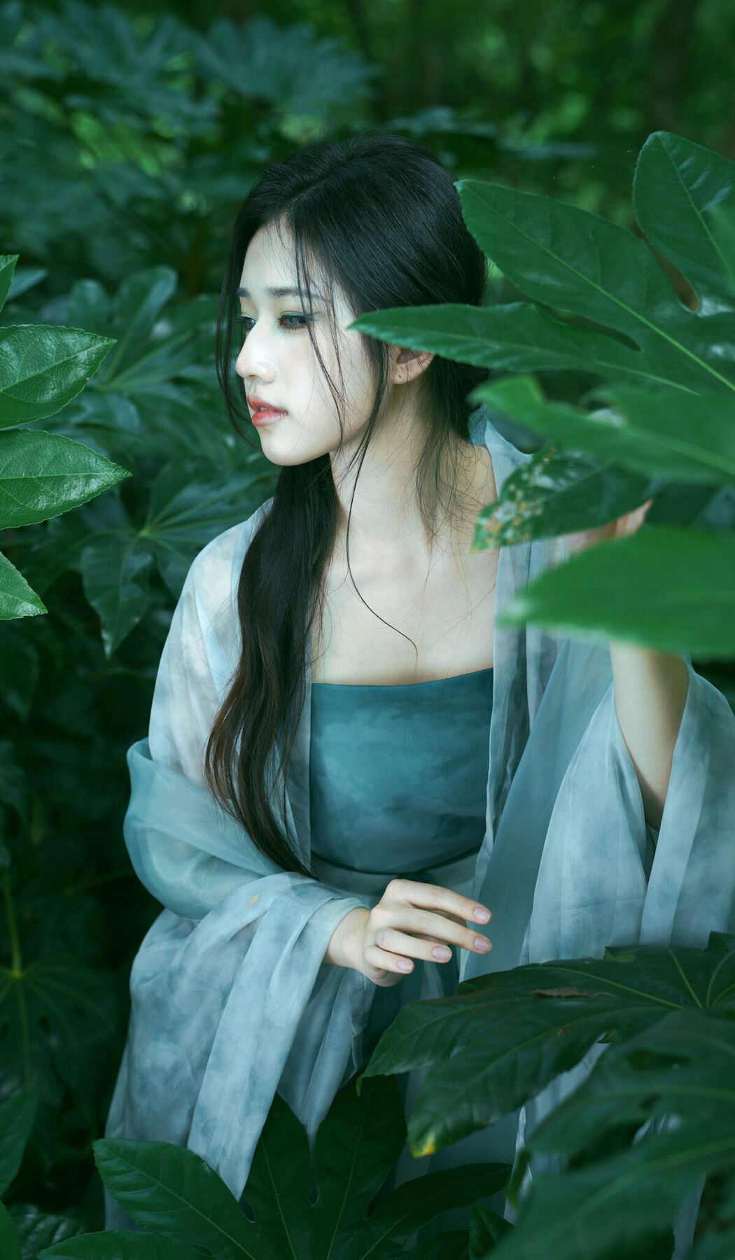 YiTuYu艺图语 Vol.7533 Zang Yi Tong