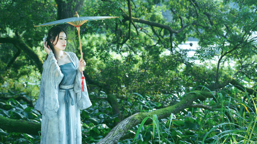 YiTuYu艺图语 Vol.7533 Zang Yi Tong