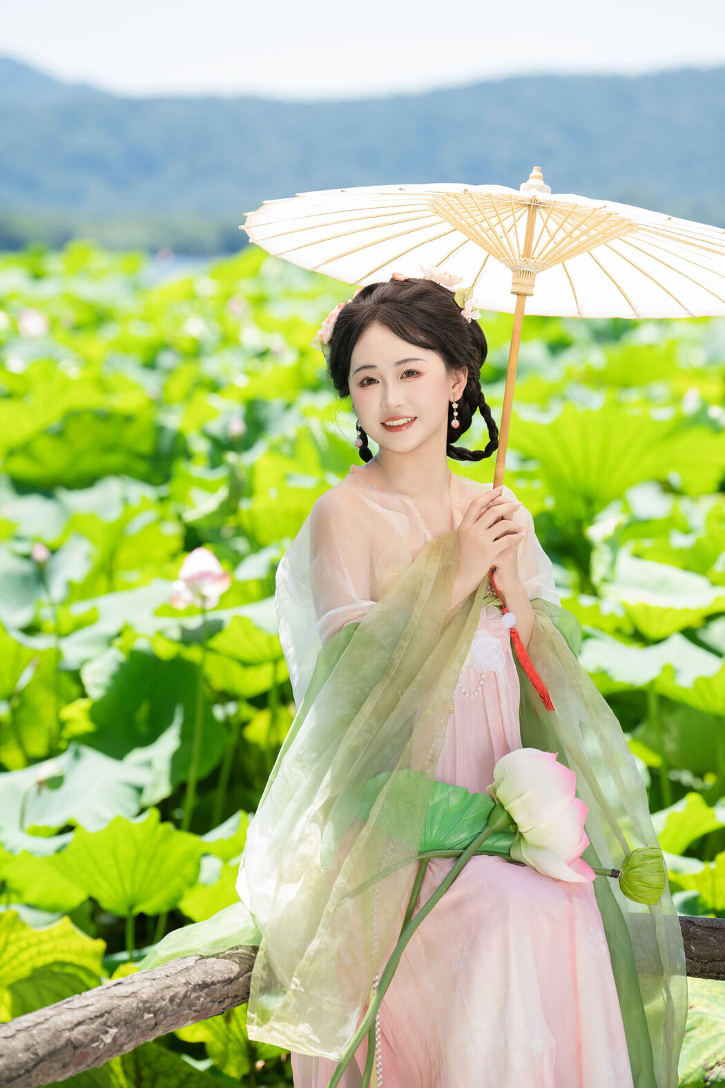 YiTuYu艺图语 Vol.7550 Jiao Yi Zhi Sui Sui