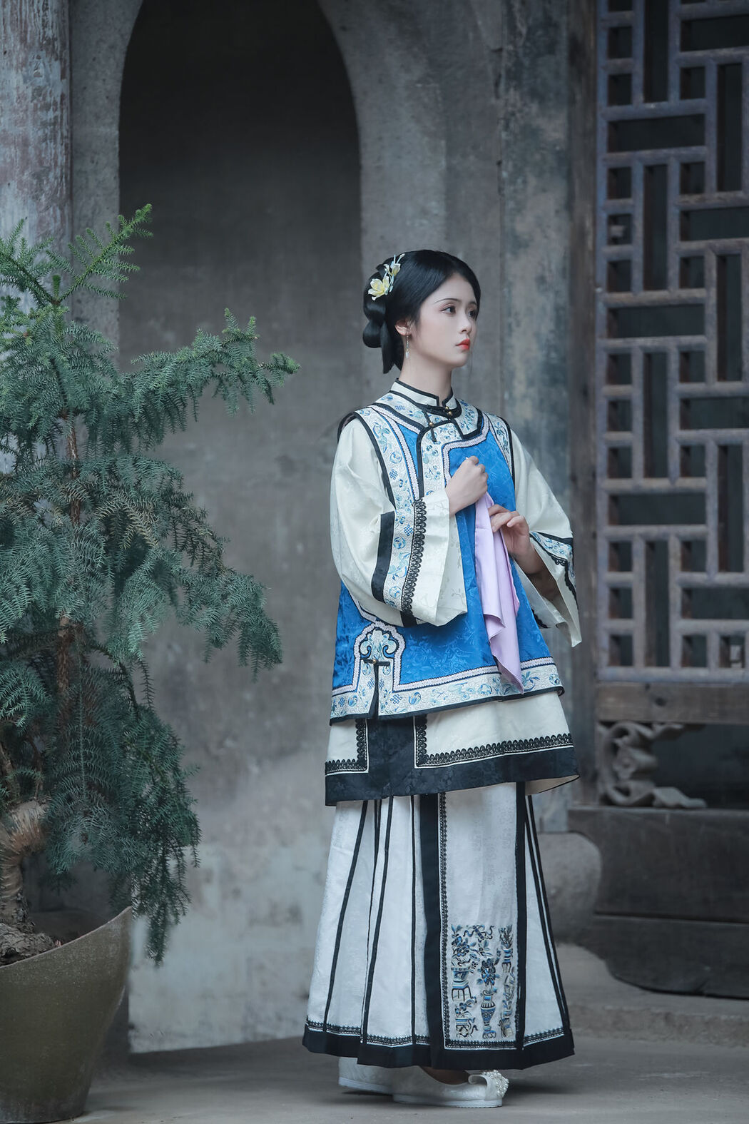 YiTuYu艺图语 Vol.7548 He Xiang Gu
