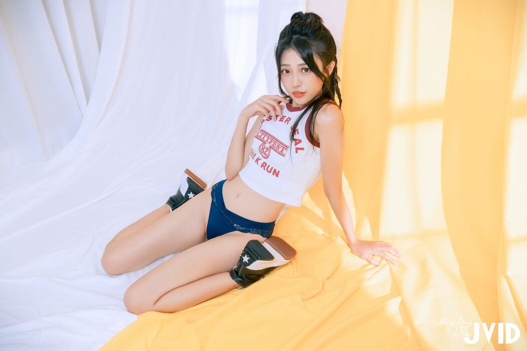 JVID Yan Yan 妍妍 Angel &#8211; 網拍模特兒の淺規則－妍妍 遭射淫師脅迫脫衣強拍裸照 配合度太高反而引起射淫師邪念 Part02 (61P)