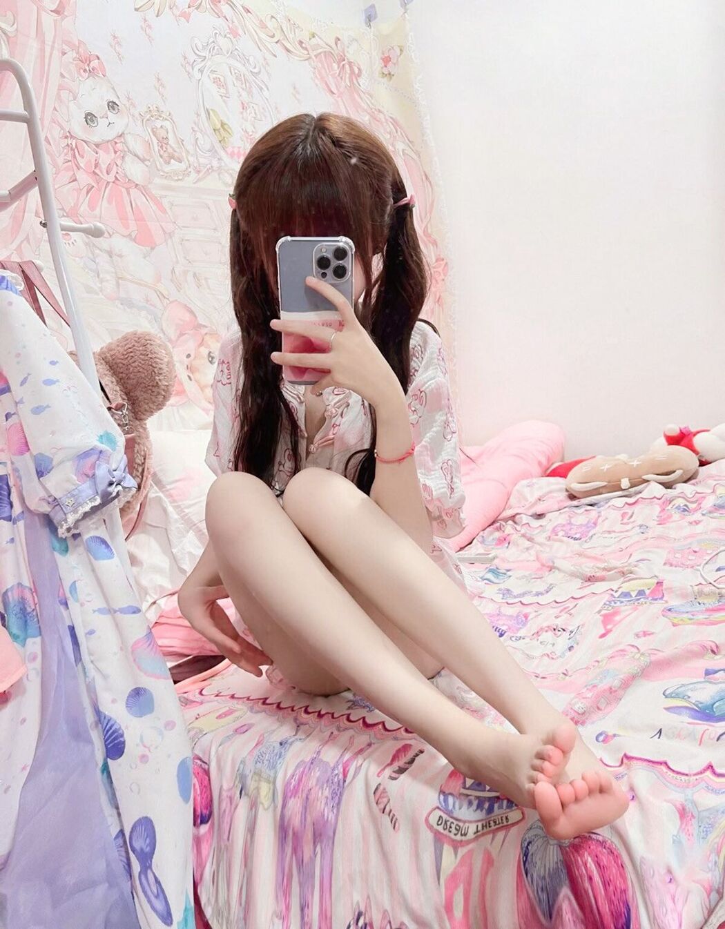 Coser@jasmine甜酱 – 超嫩福利姬少女 爆浆勾人小妖精 Part02 (46P)