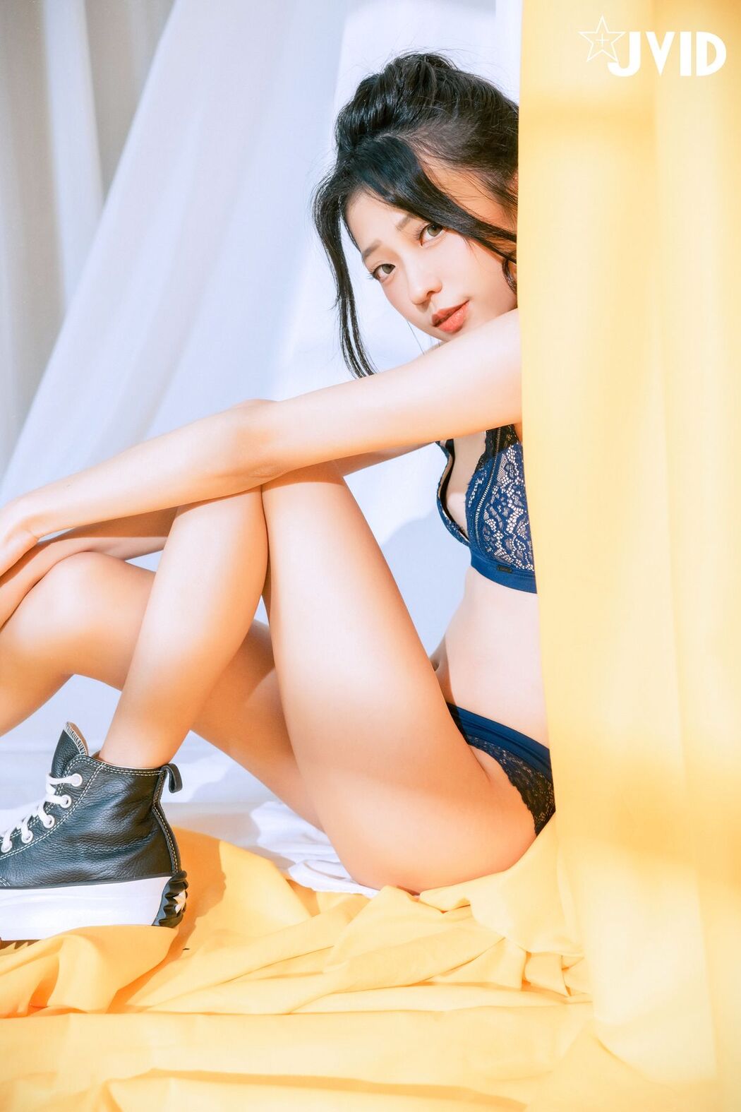 JVID Yan Yan 妍妍 Angel &#8211; 網拍模特兒の淺規則－妍妍 遭射淫師脅迫脫衣強拍裸照 配合度太高反而引起射淫師邪念 Part01 (62P &#8211; 1V)