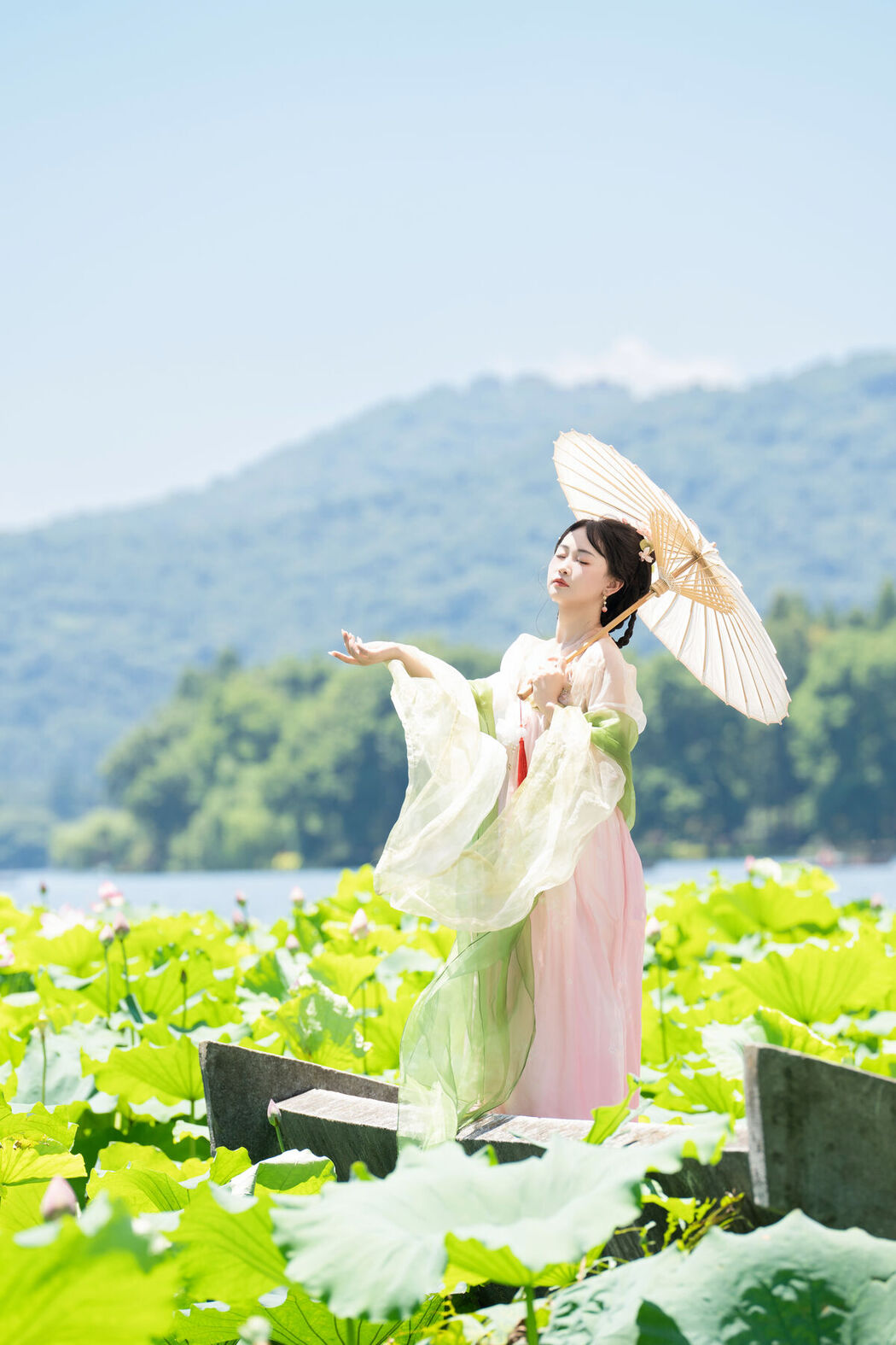 YiTuYu艺图语 Vol.7550 Jiao Yi Zhi Sui Sui