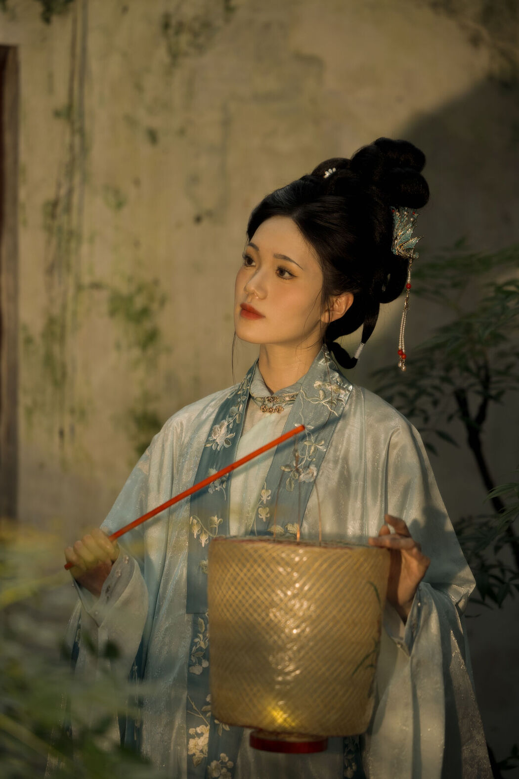 YiTuYu艺图语 Vol.7551 Yu Qing
