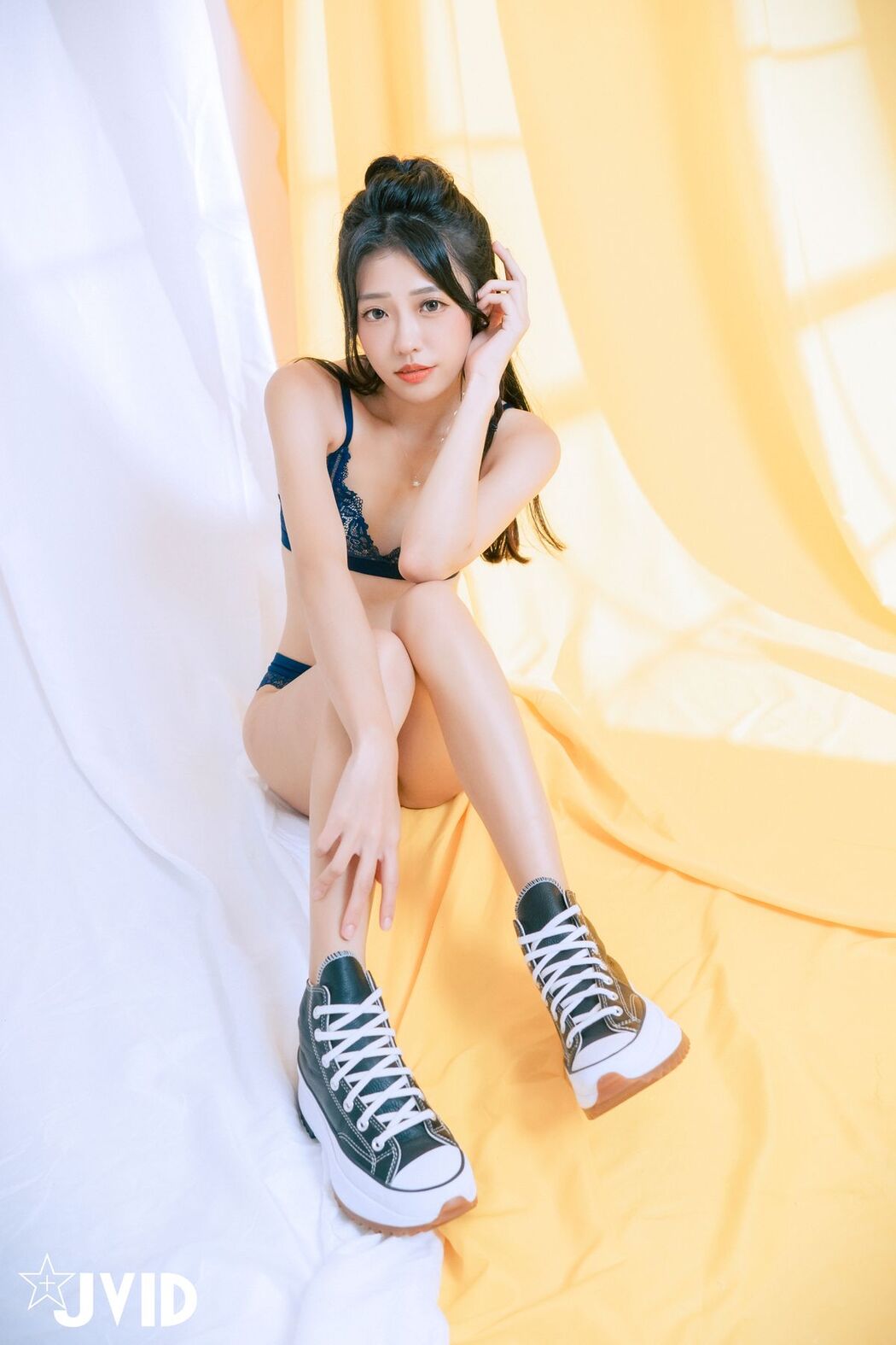 JVID Yan Yan 妍妍 Angel &#8211; 網拍模特兒の淺規則－妍妍 遭射淫師脅迫脫衣強拍裸照 配合度太高反而引起射淫師邪念 Part02 (61P)