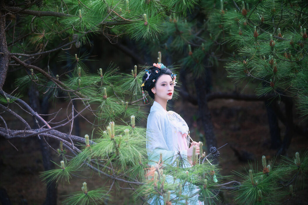 YiTuYu艺图语 Vol.7580 Ban Xia Xia Xia