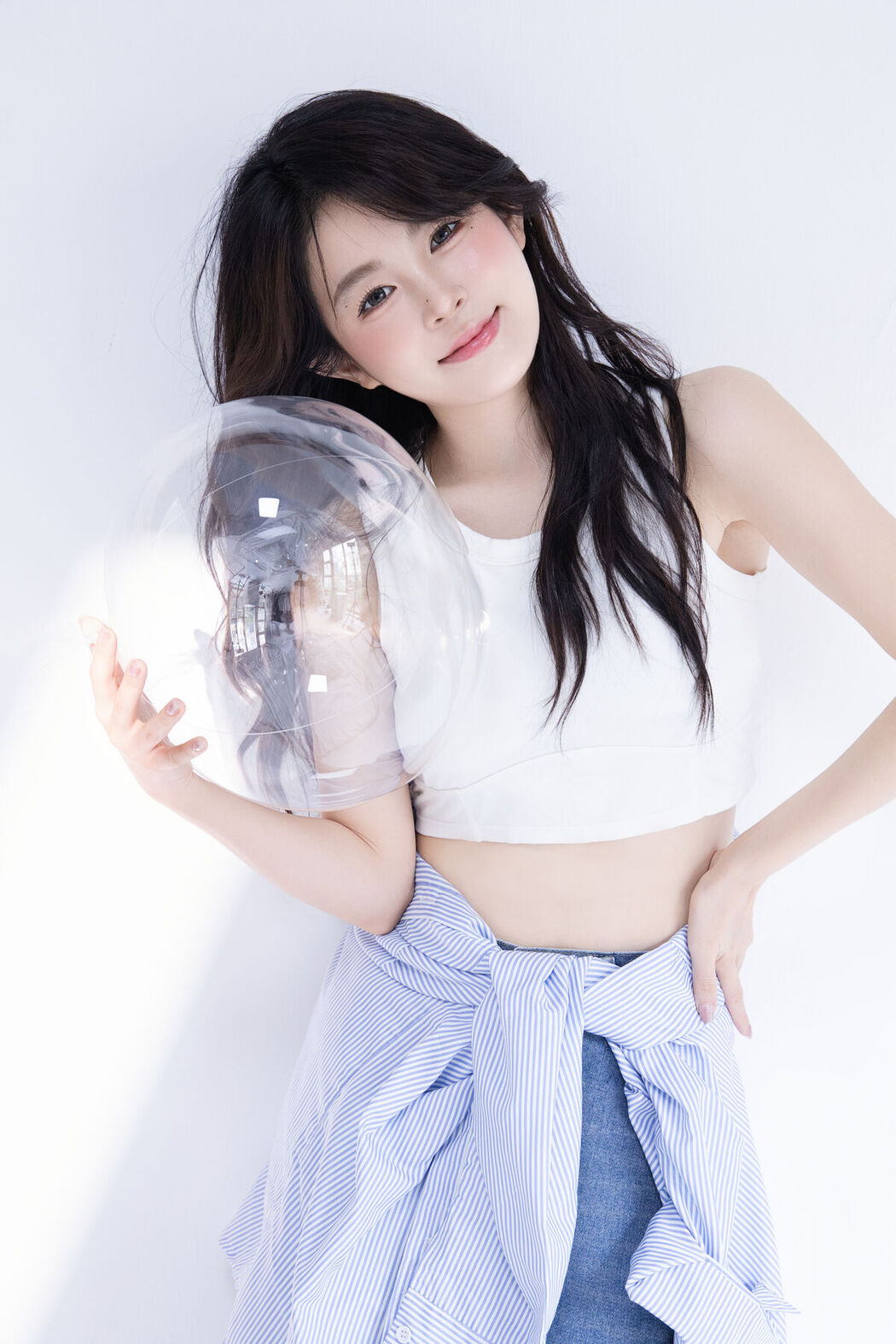 YiTuYu艺图语 Vol.7596 Luo Xin Xin