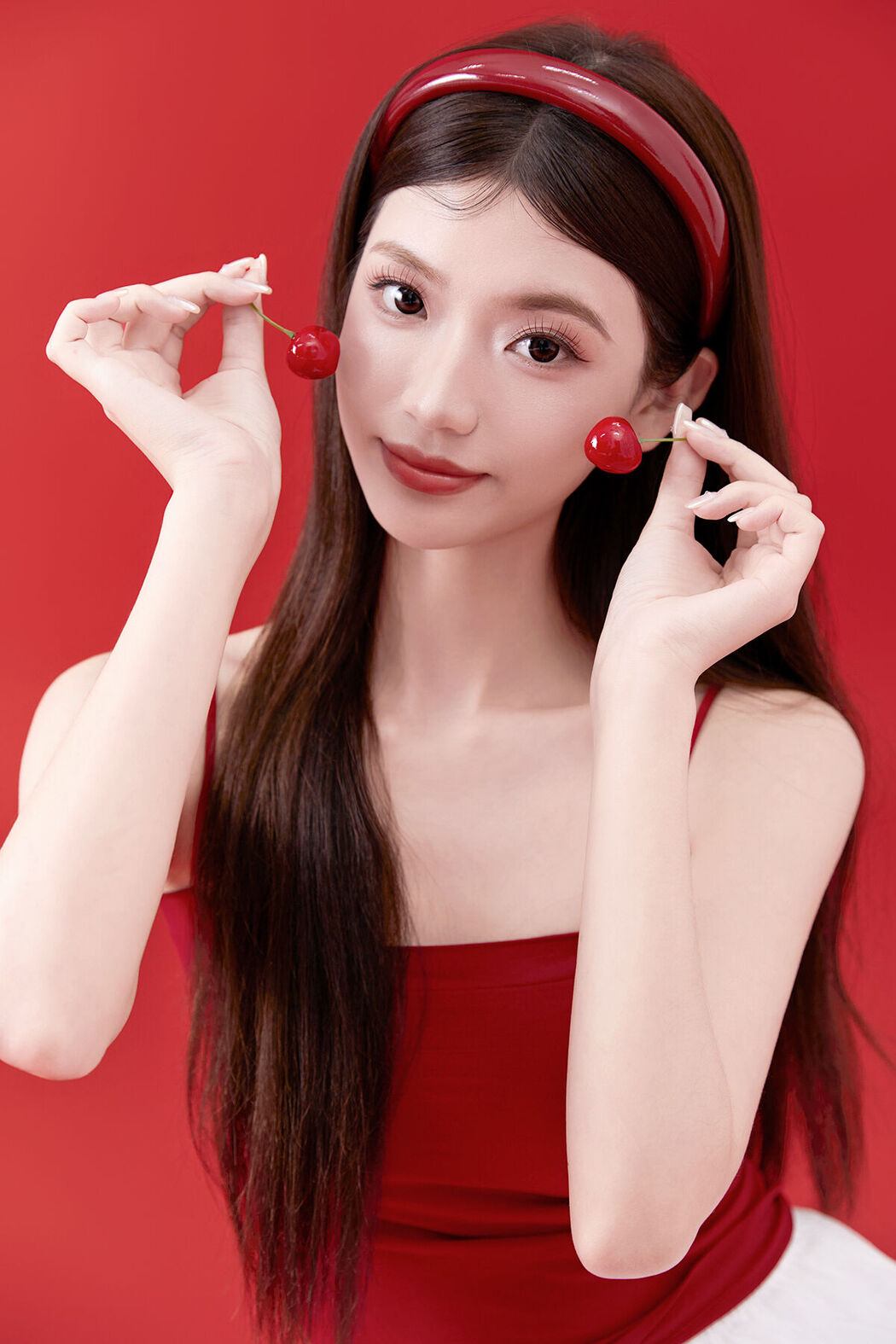 YiTuYu艺图语 Vol.7585 Ke Ai Ya Ya Zi Cover Photo