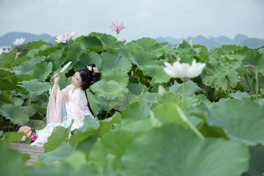 YiTuYu艺图语 Vol.7597 Jin Zou Ba
