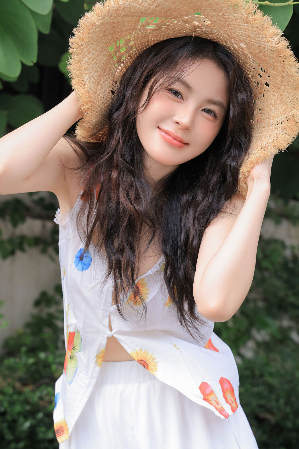 YiTuYu艺图语 Vol.7582 Luo Xin Xin