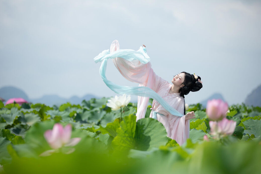 YiTuYu艺图语 Vol.7597 Jin Zou Ba