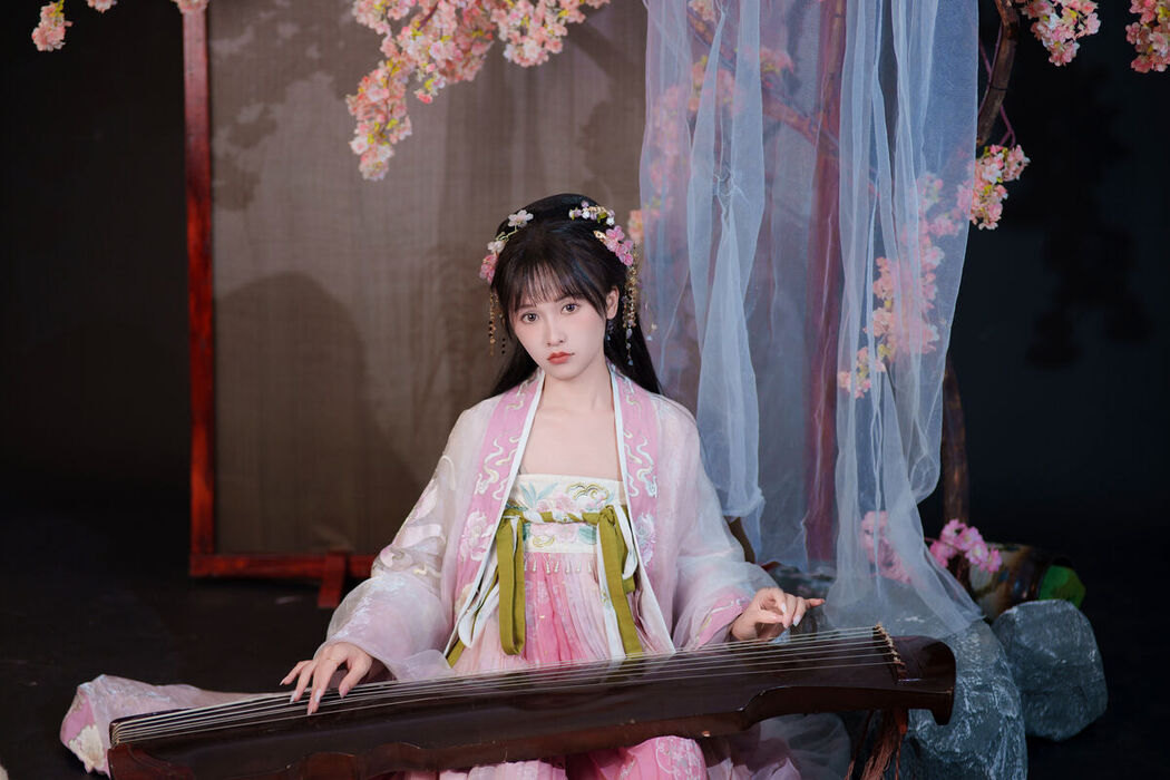 YiTuYu艺图语 Vol.7559 Xiao Xiao Yu