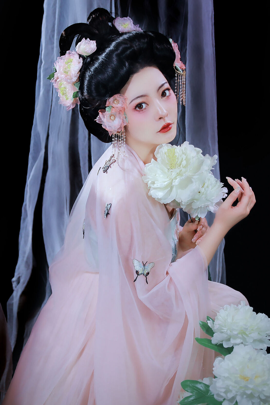YiTuYu艺图语 Vol.7619 Mao Zi Zi Cover Photo